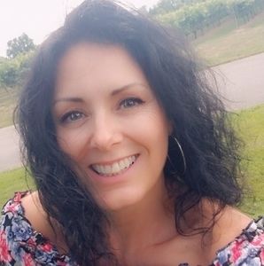 Meet your Posher, Leanne